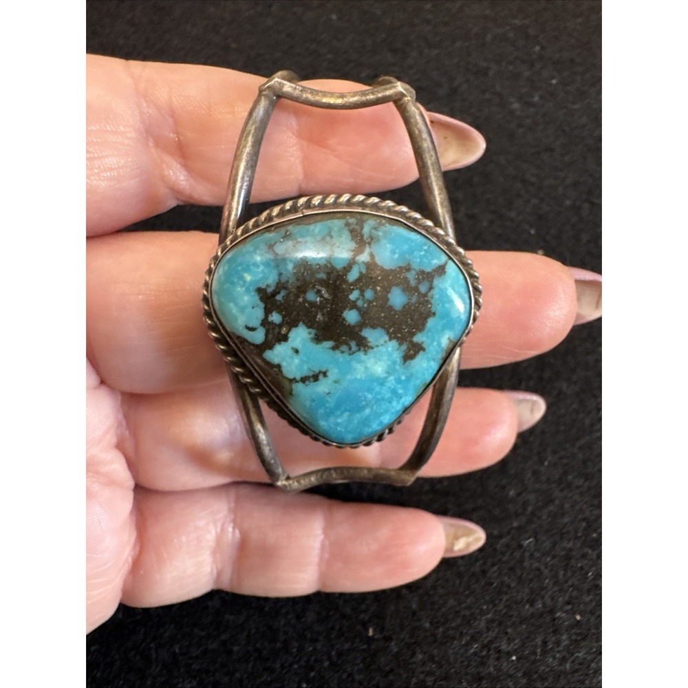 Vintage Navajo sterling silver split shank Large turquoise cuff bracelet - Picture 2 of 13